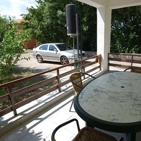 Apartment With A Parking Space Njivice, Krk - 21867 *